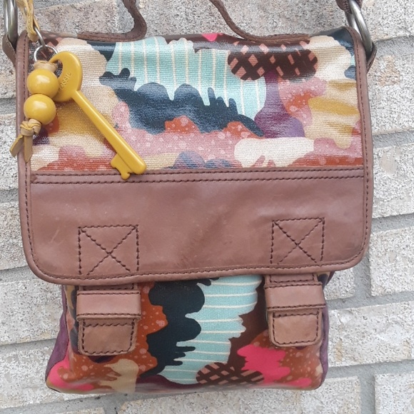 Fossil Bags Fossil Key Per Vinyl Messenger Crossbody Bag Poshmark